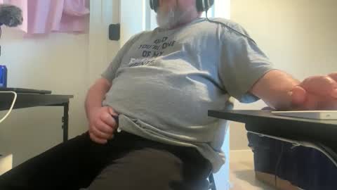 Allergictolove online show from March 2026 01:05:01 AM