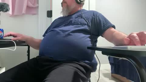 Allergictolove online show from April 2026 01:36:02 AM