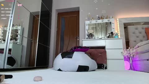 Snapshot of allesya23 chatting on January 2025 08:21:02 PM onlyfansallesya23 online show from January 2025 08:21:02 PM