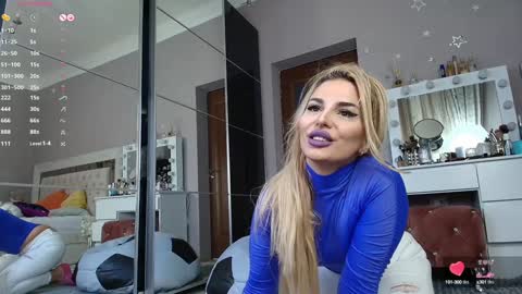 Snapshot of allesya23 chatting on February 2025 01:11:02 PM onlyfansallesya23 online show from February 2025 01:11:02 PM