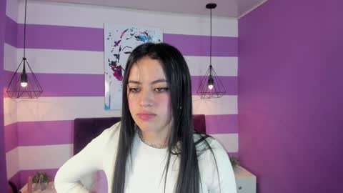 Snapshot of alli_cooper chatting on December 2024 03:04:02 PM Ali online show from December 2024 03:04:02 PM