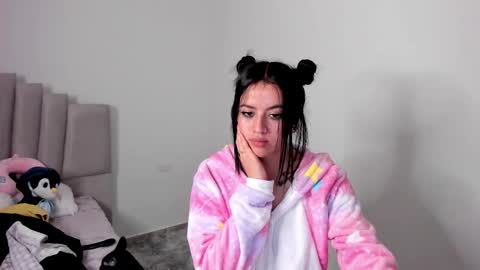 Snapshot of alli_cooper chatting on February 2025 01:22:01 AM Ali online show from February 2025 01:22:01 AM