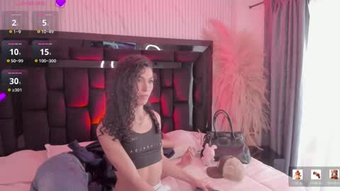 Snapshot of allicemackenzie_ chatting on May 2026 03:29:01 PM AlliceMackenzie online show from May 2026 03:29:01 PM