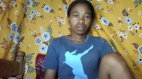 Snapshot of alliciax632770q chatting on February 2026 01:15:02 AM alliciax632770q online show from February 2026 01:15:02 AM