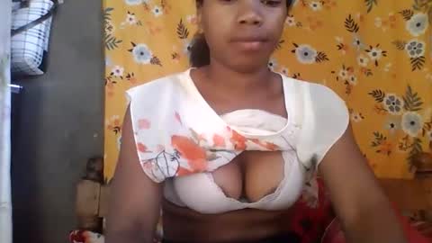 Snapshot of alliciax632770q chatting on April 2026 11:03:02 AM alliciax632770q online show from April 2026 11:03:02 AM