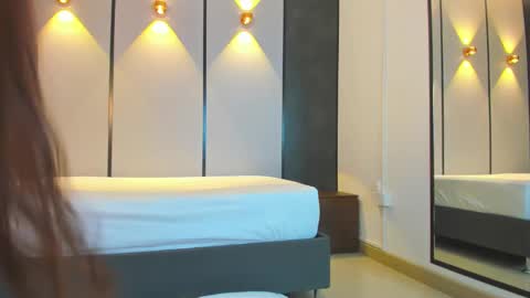 A L L I E online show from September 2025 02:11:01 AM