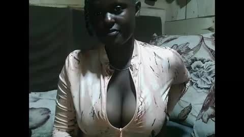 Snapshot of allie_quin chatting on February 2026 08:01:02 AM Allie online show from February 2026 08:01:02 AM