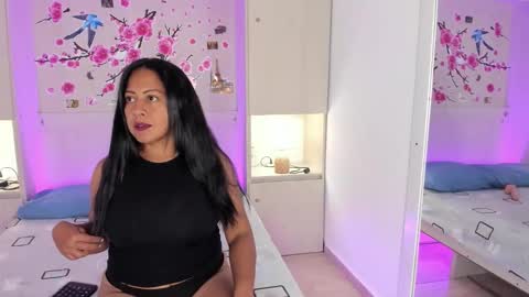 Snapshot of alliebennet chatting on February 2026 07:52:01 PM ALISON online show from February 2026 07:52:01 PM