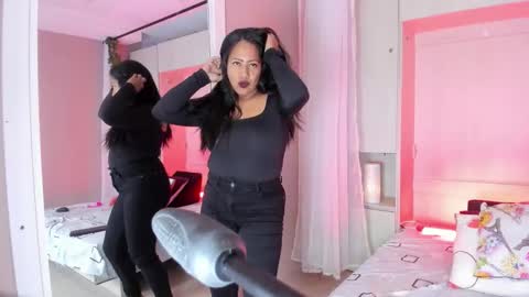 ALISON   online show from March 2026 07:42:01 PM