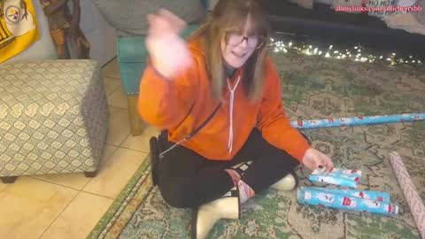 Snapshot of allieberrybb chatting on December 2024 07:08:02 PM  bb  online show from December 2024 07:08:02 PM