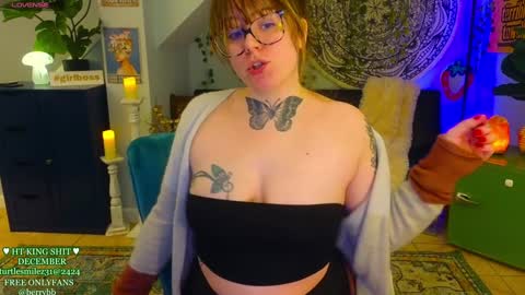 Snapshot of allieberrybb chatting on December 2024 05:55:01 PM  bb  online show from December 2024 05:55:01 PM