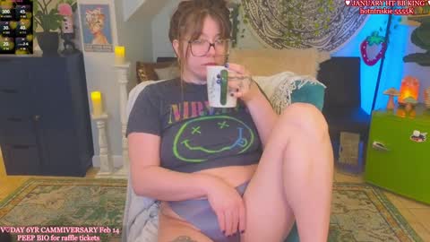 Snapshot of allieberrybb chatting on January 2025 09:27:01 AM  bb  online show from January 2025 09:27:01 AM