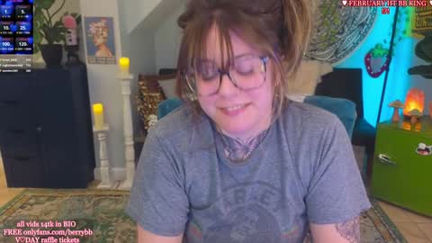 Snapshot of allieberrybb chatting on February 2025 06:35:01 AM  bb  online show from February 2025 06:35:01 AM