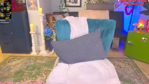 Snapshot of allieberrybb chatting on February 2025 03:45:02 AM  bb  online show from February 2025 03:45:02 AM