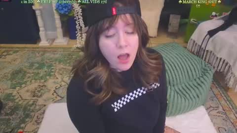 Snapshot of allieberrybb chatting on March 2025 02:57:02 AM  bb  online show from March 2025 02:57:02 AM