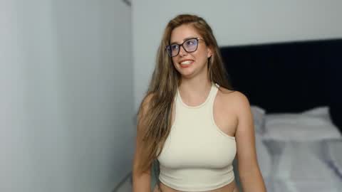 Snapshot of allieemod chatting on February 2025 05:46:01 AM allieemod online show from February 2025 05:46:01 AM