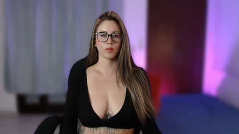 Snapshot of allieemod chatting on February 2025 03:53:02 AM allieemod online show from February 2025 03:53:02 AM