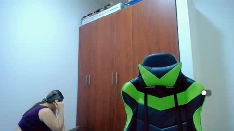 Snapshot of allison_baby_2416 chatting on December 2024 04:59:01 AM Alisson online show from December 2024 04:59:01 AM