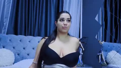 Snapshot of allison_karter chatting on September 2025 04:04:02 AM Allison online show from September 2025 04:04:02 AM