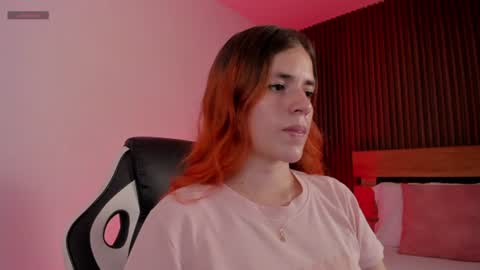 Snapshot of alliss_ginger_ chatting on July 2026 10:14:01 PM A L L I S S online show from July 2026 10:14:01 PM