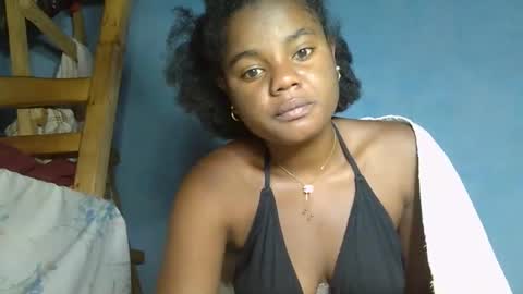 allizida01 online show from November 2025 02:11:02 AM