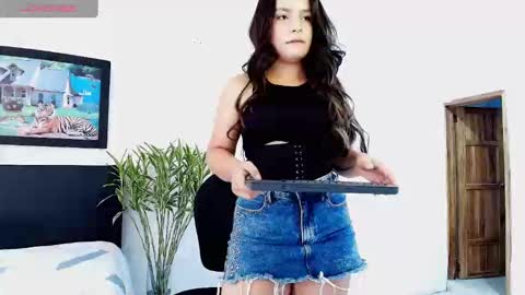 Snapshot of alllhondra chatting on September 2025 08:43:01 PM Allhondra online show from September 2025 08:43:01 PM