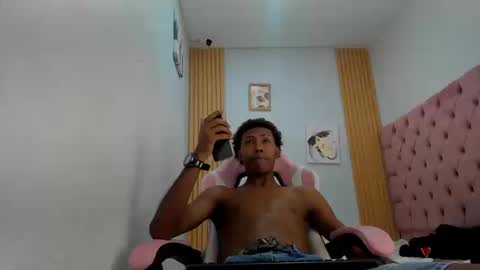 Snapshot of alluringangel01 chatting on October 2025 06:19:02 PM alluringangel01 online show from October 2025 06:19:02 PM