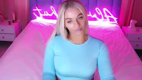 AlwaysHot online show from October 2025 02:12:02 AM