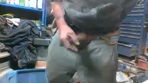 allwolf0323 online show from November 2025 10:52:01 PM