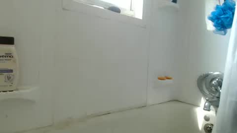 allwolf0323 online show from June 2026 04:51:01 PM