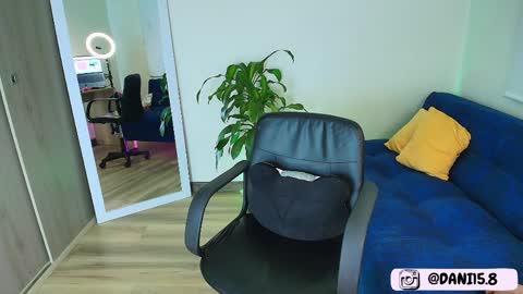 Snapshot of ally_riso chatting on April 2026 01:56:02 AM Ally help me reach 100 satisfaid online show from April 2026 01:56:02 AM