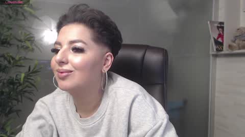         online show from January 2025 12:23:01 AM