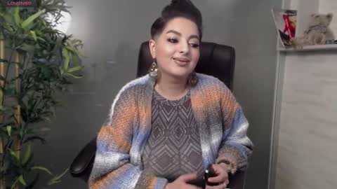         online show from February 2025 09:31:02 PM