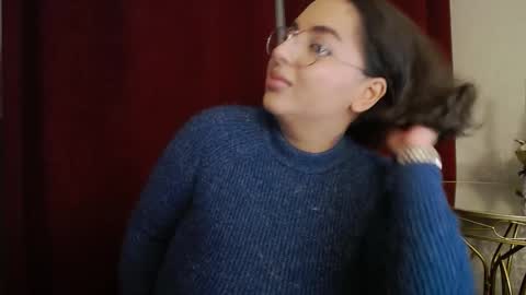         online show from December 2025 07:53:02 PM