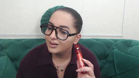         online show from April 2026 07:03:02 PM