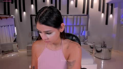 Alisson online show from April 2026 10:19:02 AM