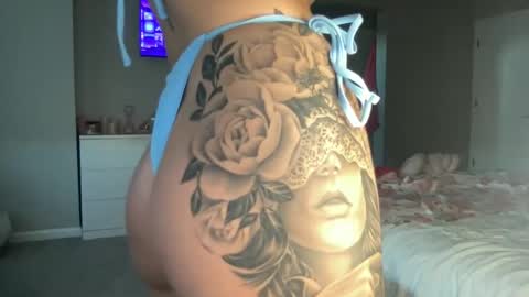 Snapshot of allymaeeee chatting on September 2025 01:27:02 AM Ally Mae online show from September 2025 01:27:02 AM