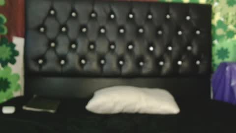 Allys xoxo online show from February 2025 03:20:01 AM