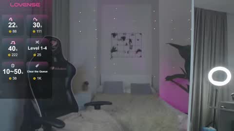 Amina online show from February 2025 03:38:01 PM