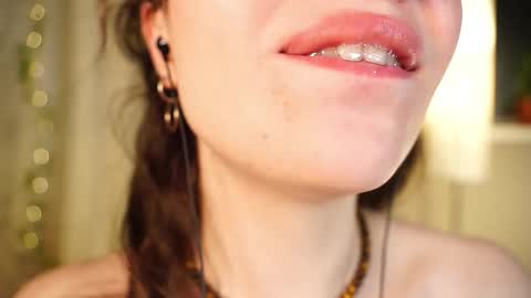 Snapshot of alma_yammy chatting on January 2026 07:11:01 PM Alma online show from January 2026 07:11:01 PM