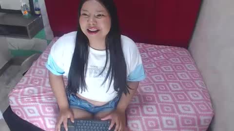 Snapshot of almaramseycm101 chatting on March 2026 03:00:01 PM almaramseycm101 online show from March 2026 03:00:01 PM