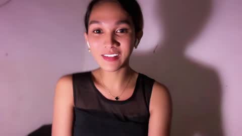 Snapshot of almighty_mariaax chatting on May 2026 10:20:01 AM larah online show from May 2026 10:20:01 AM