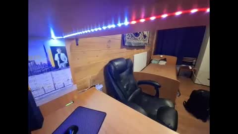 Snapshot of almirsex chatting on November 2025 04:42:01 PM almirsex online show from November 2025 04:42:01 PM