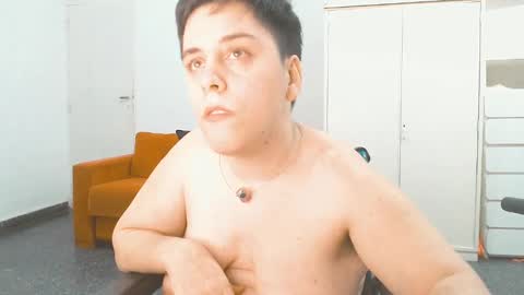 Snapshot of almondonwheels chatting on March 2025 01:12:01 AM Almond online show from March 2025 01:12:01 AM