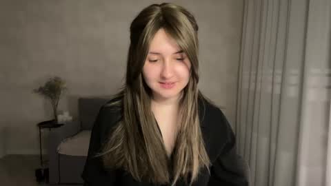 Snapshot of almostinnocent_ chatting on April 2026 08:51:02 PM Anna online show from April 2026 08:51:02 PM