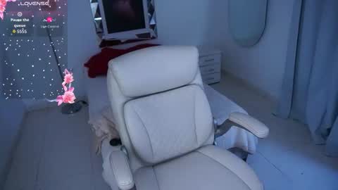 Alondra online show from January 2026 11:48:02 AM