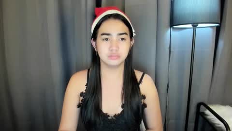 Snapshot of alovelydollnica chatting on December 2024 10:48:02 PM alovelydollnica online show from December 2024 10:48:02 PM