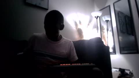 Snapshot of aloysiuz chatting on June 2026 05:04:01 AM Aloysius online show from June 2026 05:04:01 AM