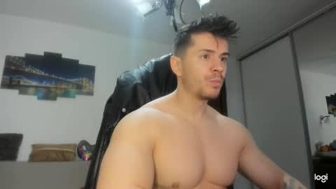 Snapshot of alphagodleatherking92 chatting on December 2024 06:21:01 AM LeatherMaster online show from December 2024 06:21:01 AM