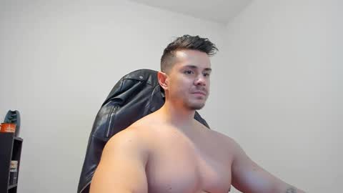 Snapshot of alphagodleatherking92 chatting on December 2024 10:50:01 AM LeatherMaster online show from December 2024 10:50:01 AM